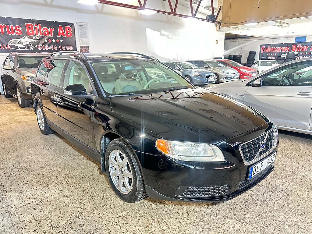 Volvo V70 2.0F Ny Besiktigad & Ny Servad 146hk