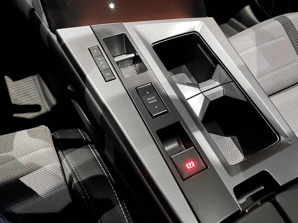 Bild på Opel Grandland GS Hybrid 1.2 Turbo 145hk Aut B-KAMERA DRAG