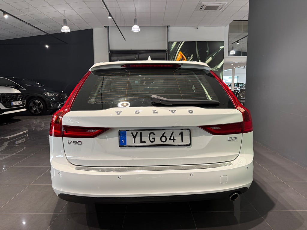 Volvo V90 D3 150hk Momentum VOC Värmare Head-Up Kelyess - bild 6