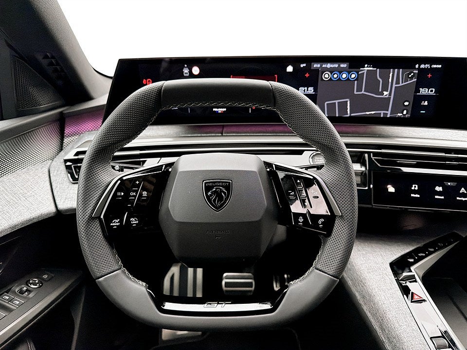 Bild på Peugeot 3008 GT Ultimate 1.2 PT 130hk Aut - B-KAMERA, NAVI