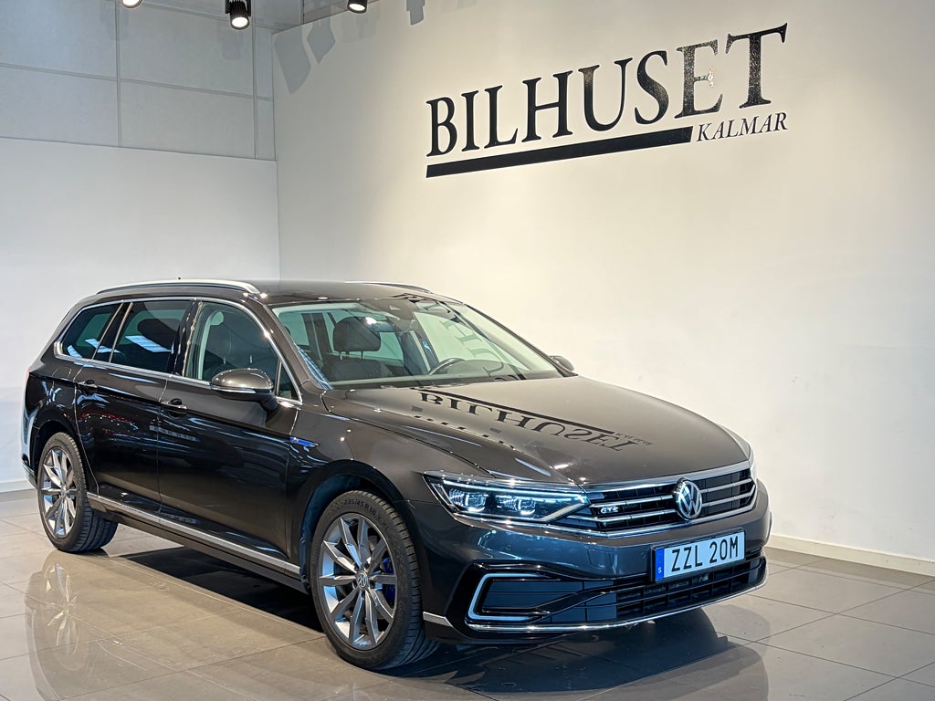 Volkswagen Passat Sportscombi GTE 1.4 TSI ACT *Kamera *Drag *Värmare *ACC