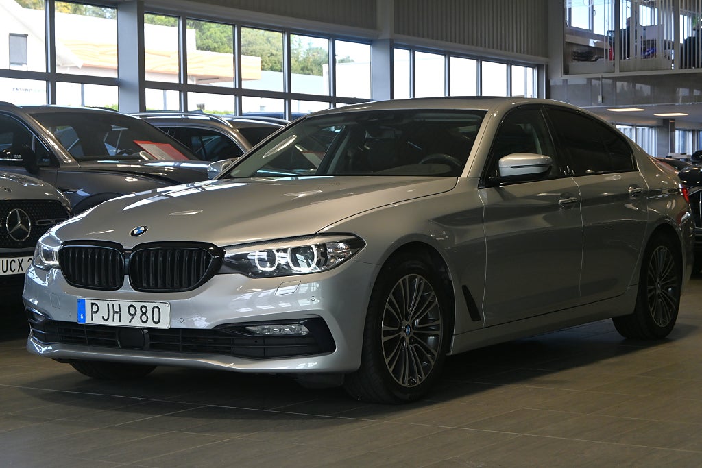 BMW 520d xDrive Sedan Aut Sport line Drag Värmare Taklucka 