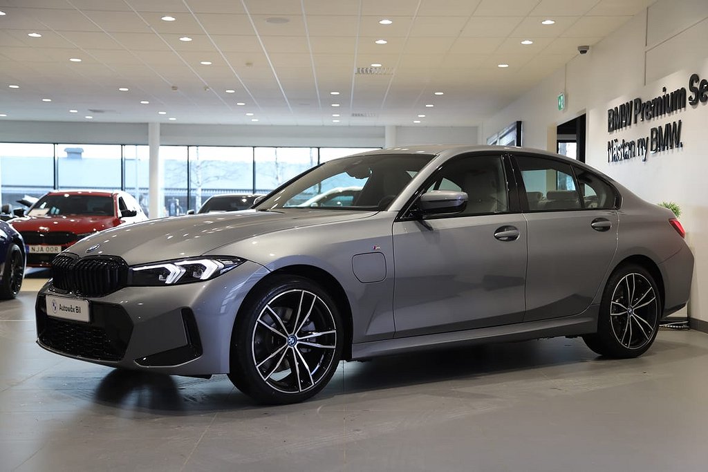 BMW 330e xDrive Sedan