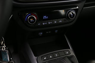 Halvkombi Hyundai i10 18 av 21