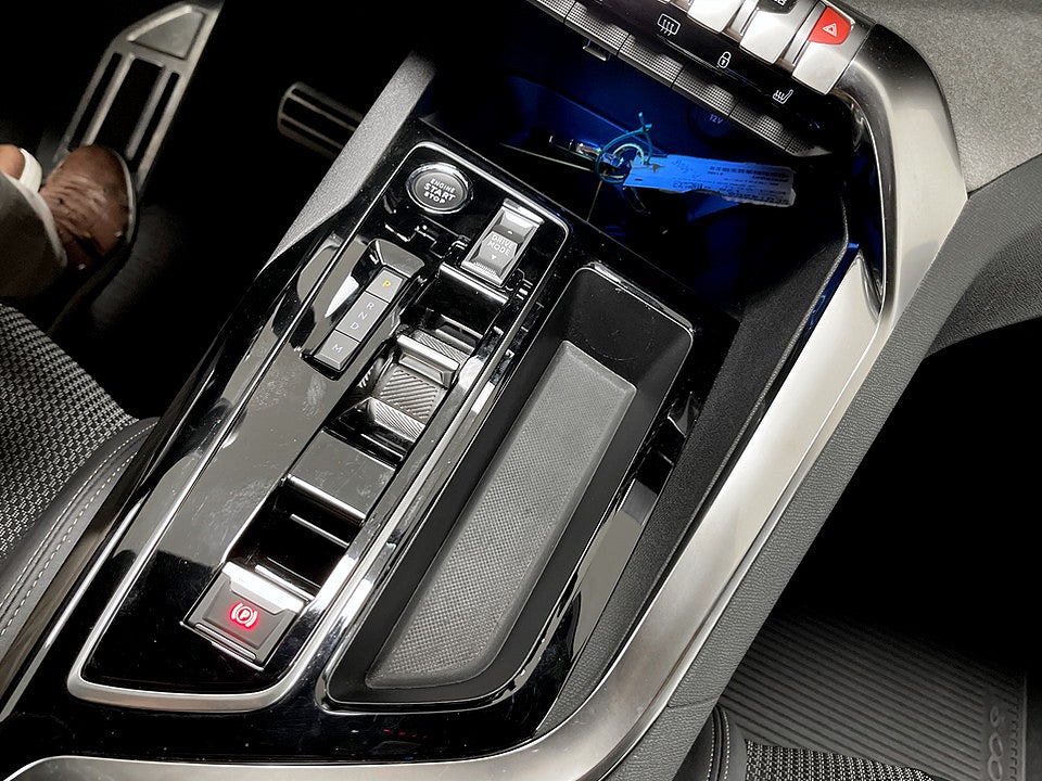 Bild på Peugeot 3008 GT 1.2 PT 130hk Aut B-KAMERA CARPLAY