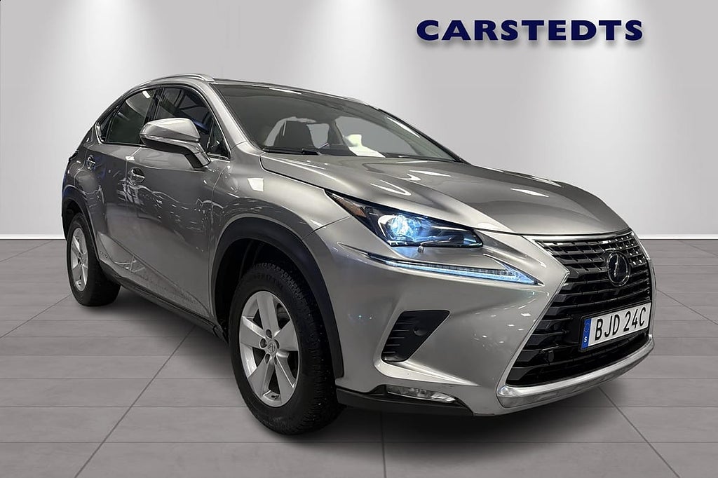 Lexus NX 300h AWD 197hk Business Skinn Kamera Drag M-Värm