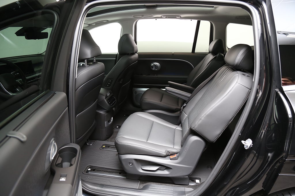 Hyundai IONIQ 9 Calligraphy Line AWD 110,3kWh-600km Räckvidd i lager* 2026