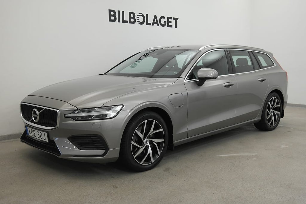 Volvo V60 T8 TE Momentum Advanced Edition