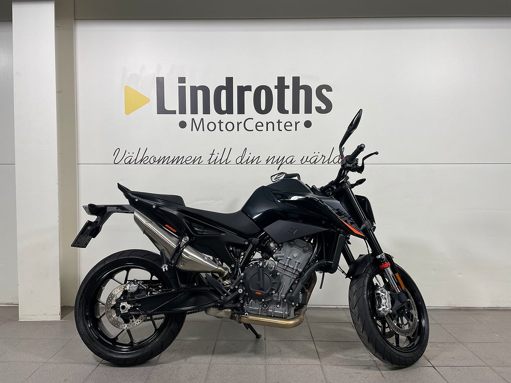 KTM 890 Duke  " FRI FRAKT " 