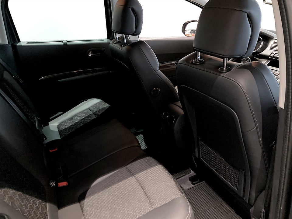 Bild på Peugeot 3008 Allure 1.6 BHDi 120hk Aut - B-KAMERA, PANO