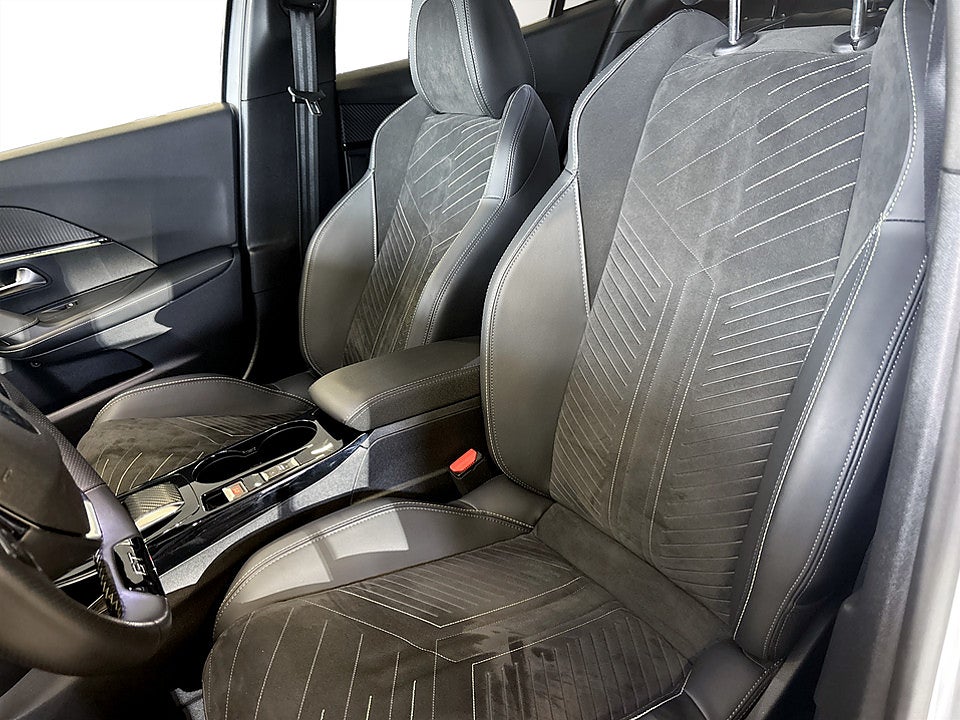 Bild på Peugeot 2008 GT 1.2 PT 130hk Aut KAMPANJRÄNTA 3,99%