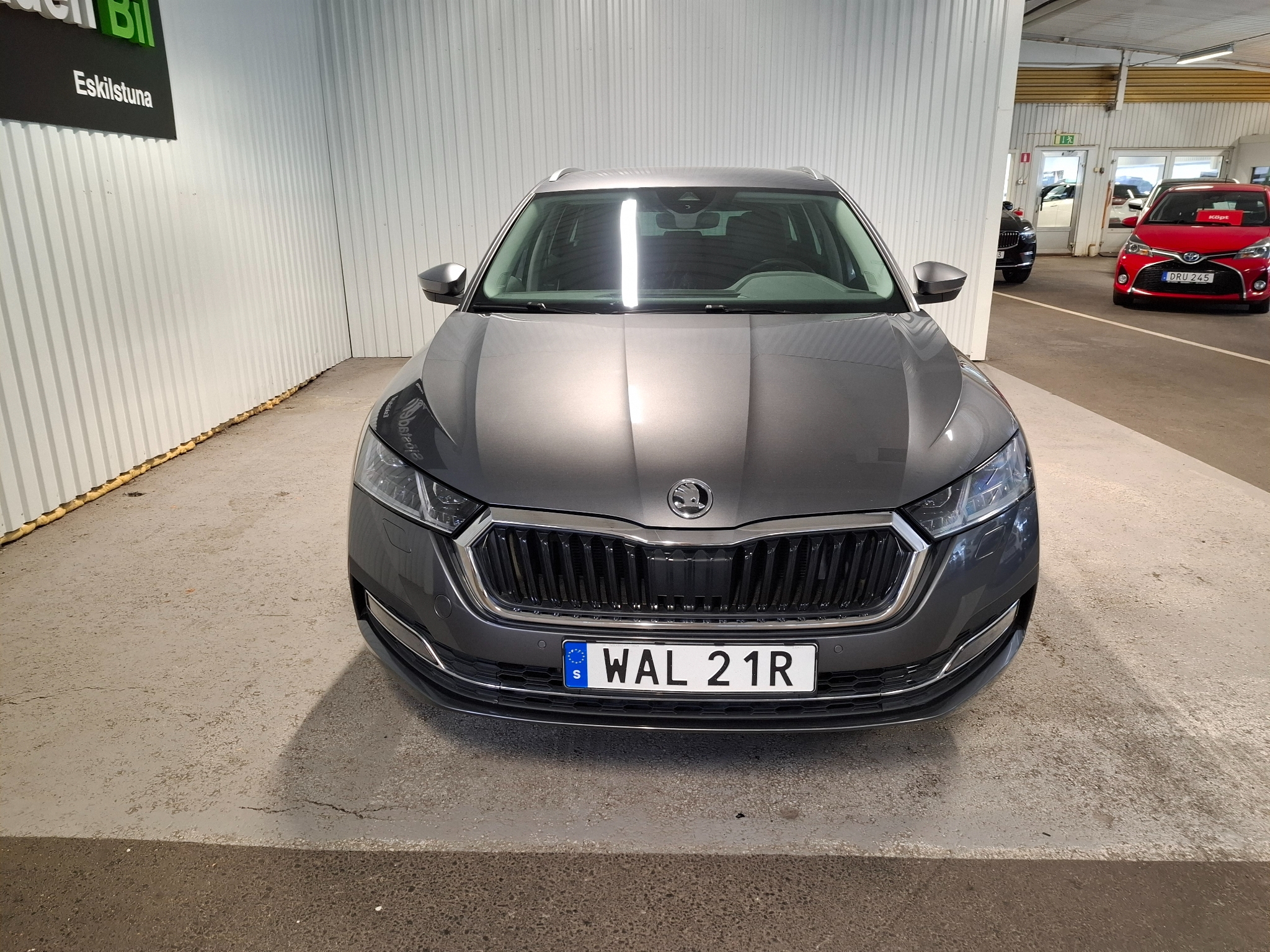 Skoda Octavia 2023, bild 2/43