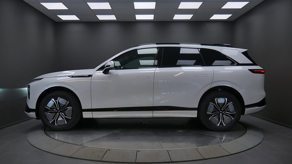 XPENG G9 Standard Range Privatleasing