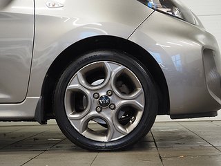 Halvkombi Kia Picanto 8 av 20