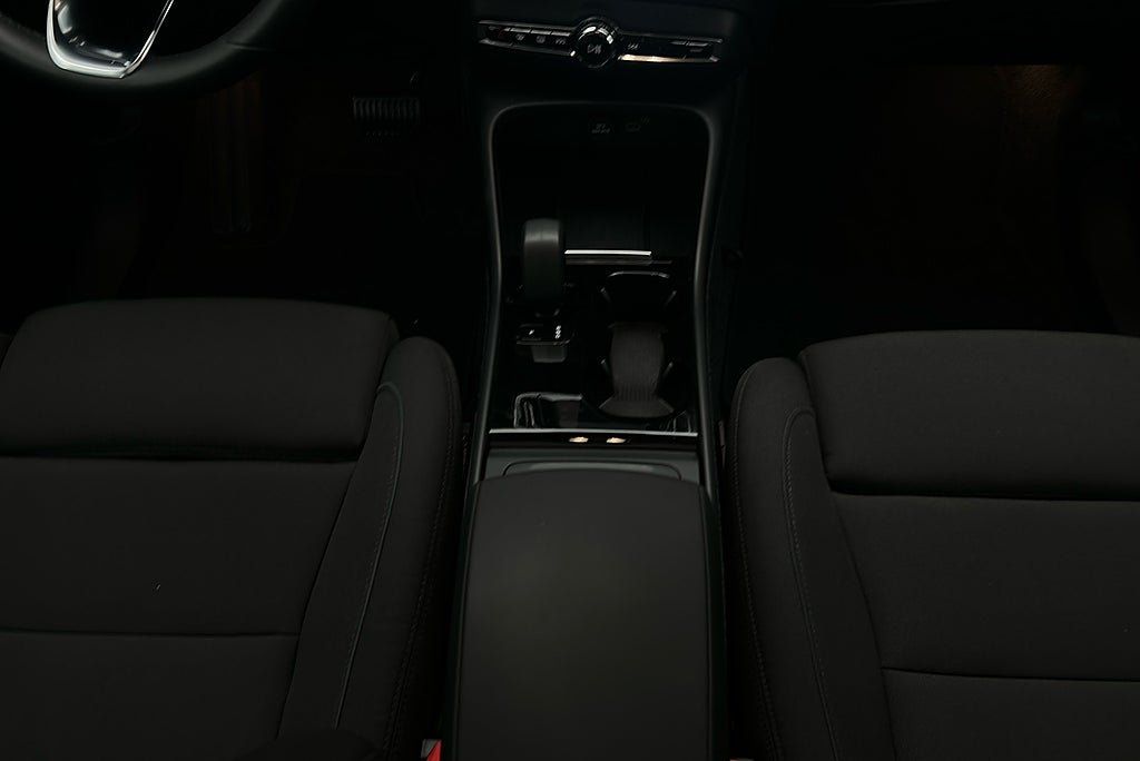 Volvo C40 Recharge Twin, 408hp, 2024