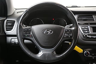 Halvkombi Hyundai i20 15 av 21