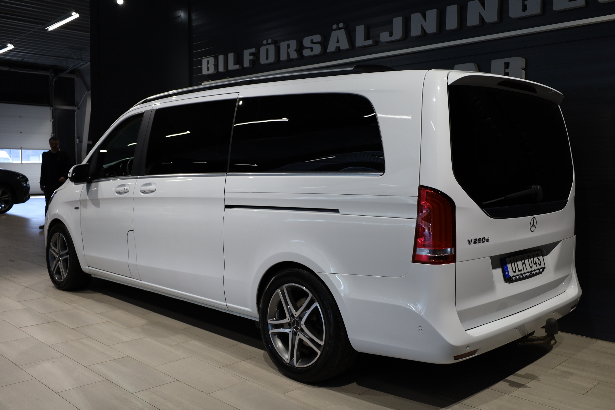 Mercedes-Benz V 2018, bild 4/36
