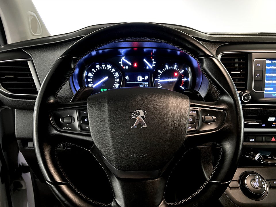 Bild på Peugeot Expert PRO+ 2.0 BHDi 145hk Aut L3 B-KAMERA DRAG
