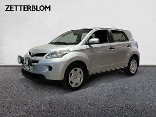 SUV Toyota Urban Cruiser