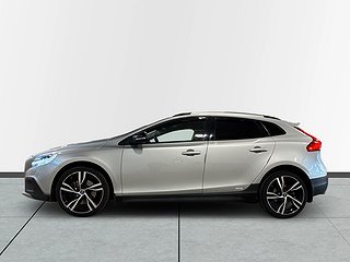Volvo V40 Cross Country D3 Momentum Värmare Psens S&V-däck