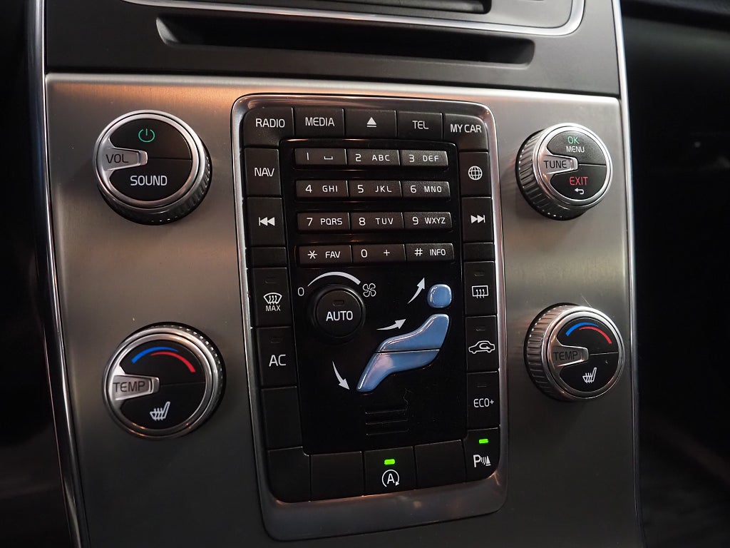 Volvo V60 D4 190hk Geartronic Momentum Business P-Sensorer D-Värm 2016