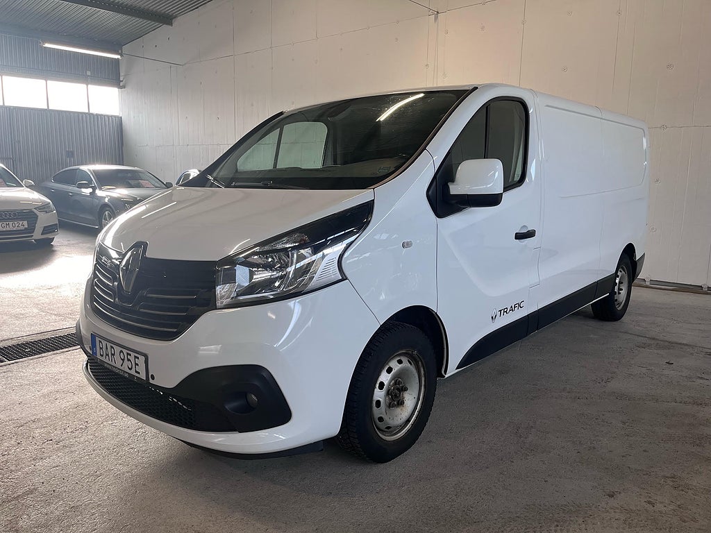 Renault trafic Skåpbil 2.7t 1.6 dCi Euro 6 MOMS-bil