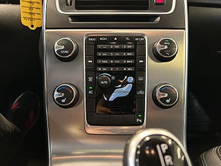 Volvo V60 D4 AWD Geartronic Momentum Drag/MoK-värm/Psens/SoV-Hjul – bild 11