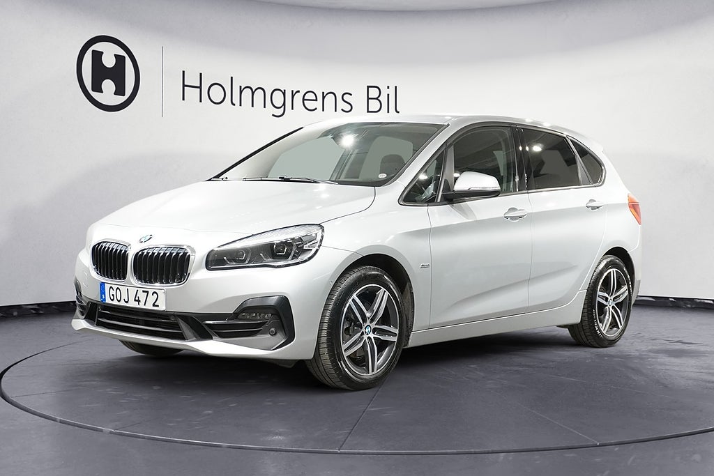 BMW 220 d xDrive Active Tourer Sport Line Drag Navi HiFi LED | Ränta