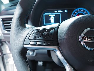 Halvkombi Nissan Leaf 18 av 23