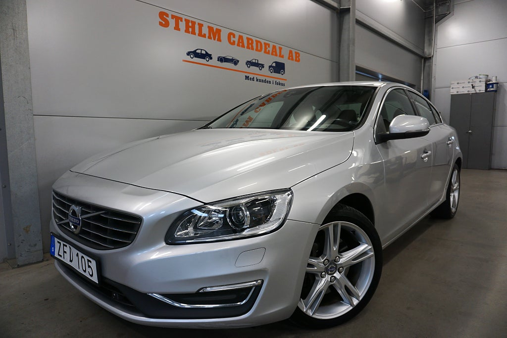 Volvo S60 D4 AWD 190hk Momentum VoC, GPS, S+V hjul, Lågmil