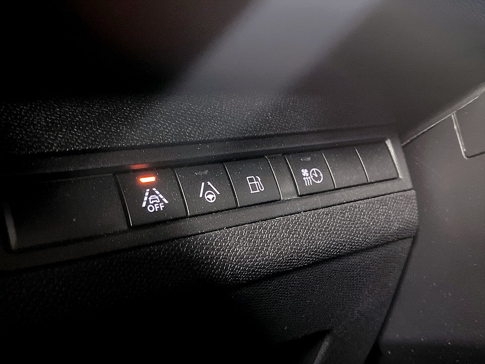 Bild på Peugeot 3008 GT Hybrid4 PHEV 300hk Aut 4WD B-KAMERA CARPLAY