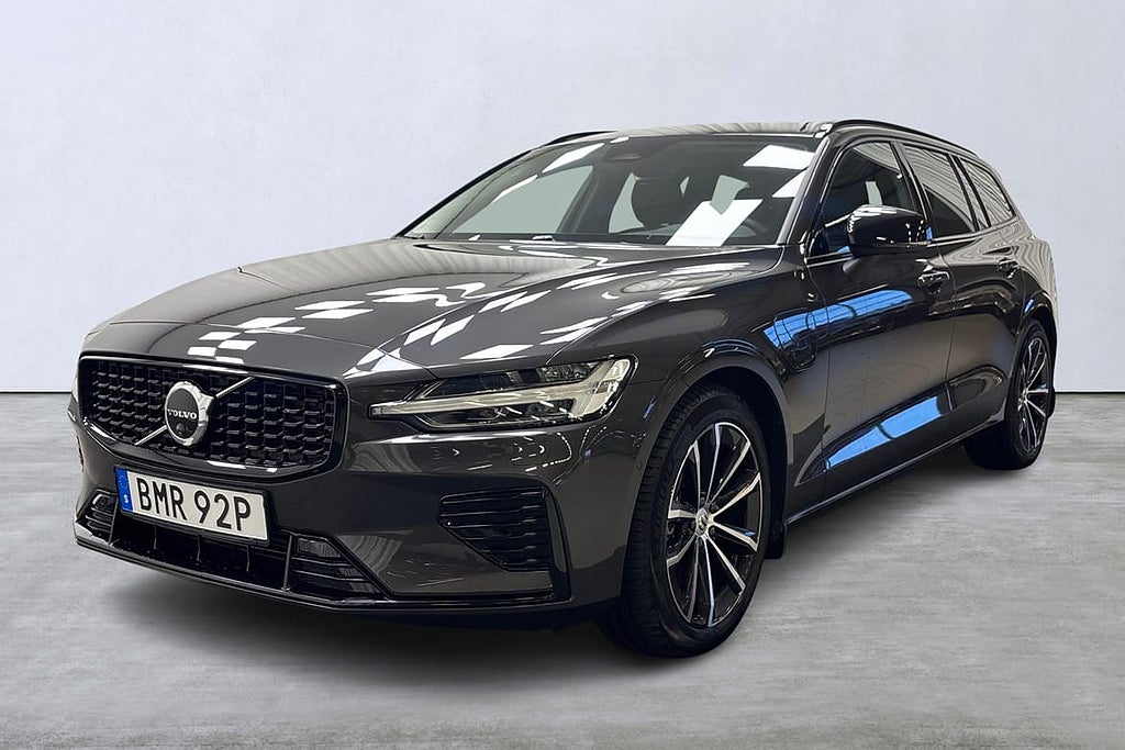 Volvo V60 T6 Plus Dark Nordic Edition (Drag, HK-ljud, 360 kame...