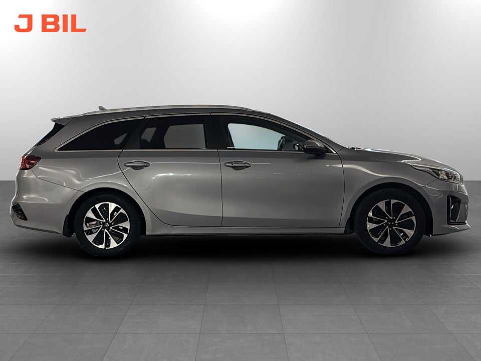 Bild på Kia Ceed SW PHEV 141hk Aut B-KAMERA RATTVÄRME CARPLAY