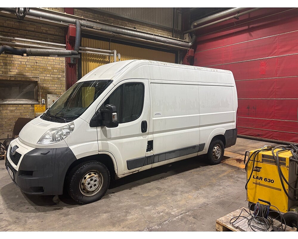 Peugeot Boxer Van 335 2.2 HDi Euro 5