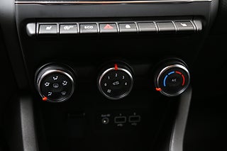 Halvkombi Renault Clio 16 av 21