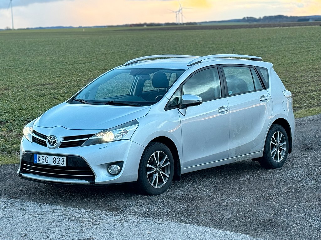 Toyota Verso 1.8 Valvematic Euro 5 | 7 SITS | DRAG | NYBES 