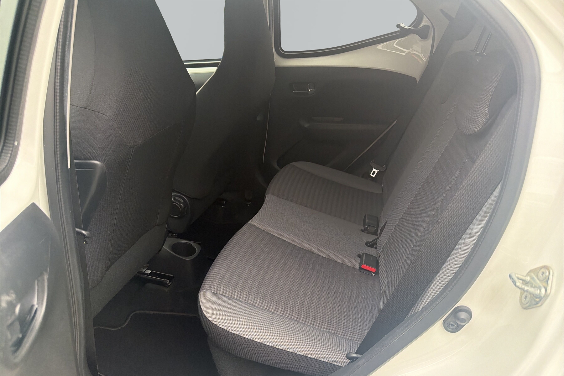 Toyota Aygo 5-dörrar 1.0 VVT-i X-PLAY Backkamera 2019 - miniatyr 30