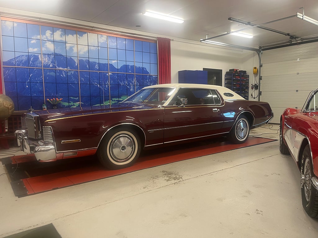 Lincoln Continental Mark IV Factory Cartier 