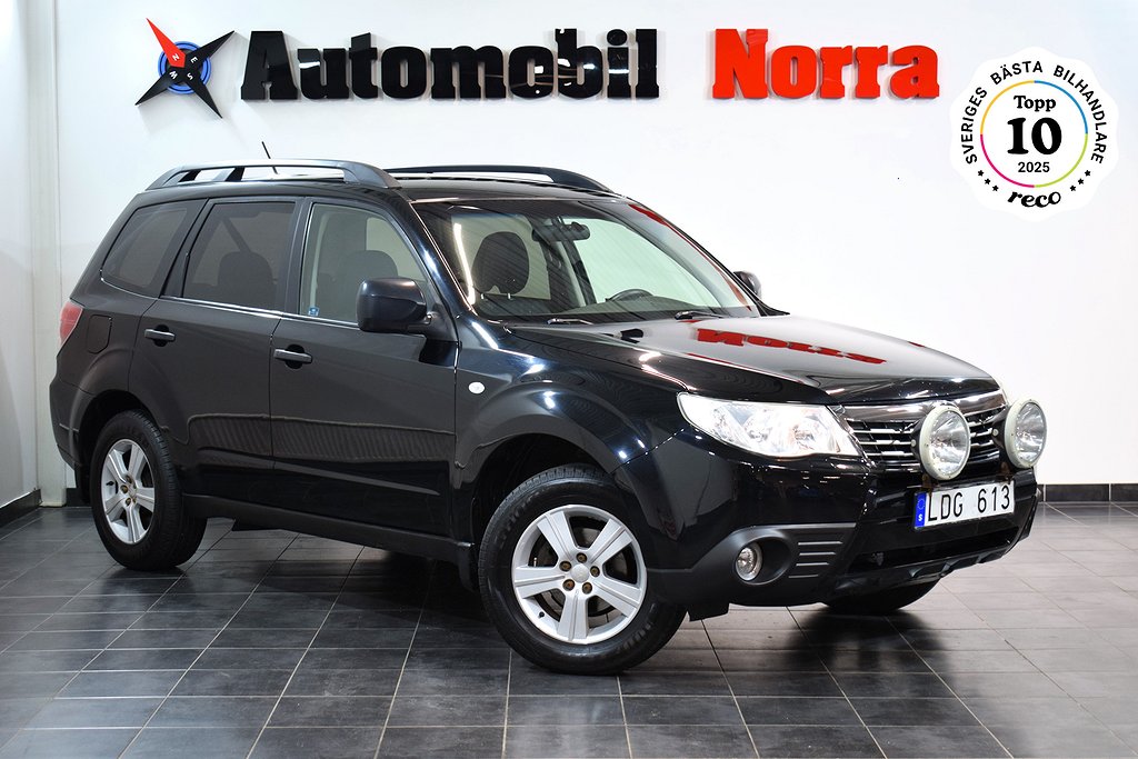 Subaru Forester 2.0X 4WD Auto Drag M-värm V-hjul 5,99%Ränta Nyservad