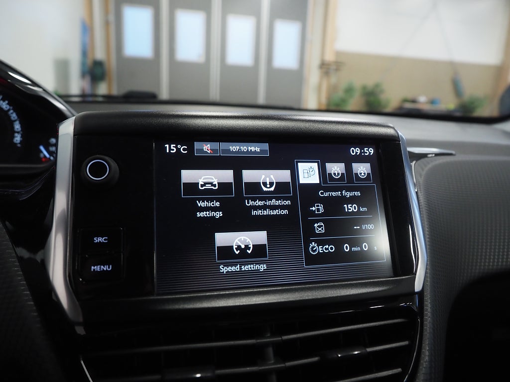 Peugeot 2008 1.2 PureTech 110hk EAT Automat 2016