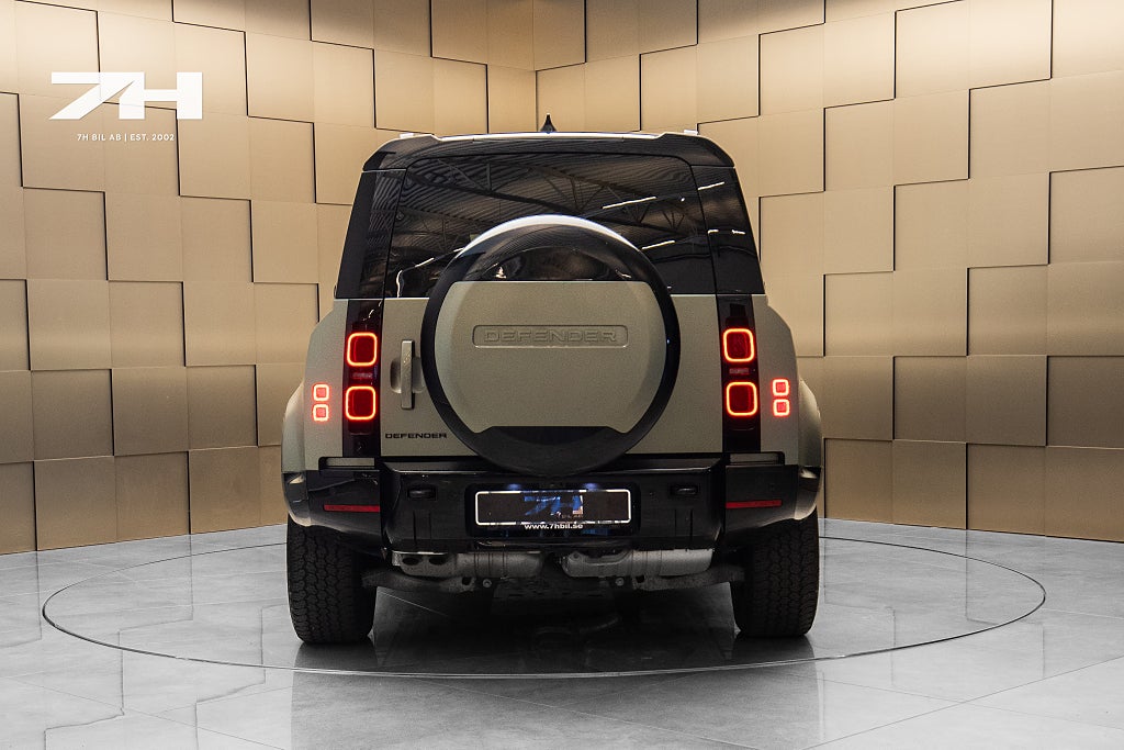 Land Rover Defender 110 X-Dynamic D300 SE Meridian® / 360° / Pano / Drag