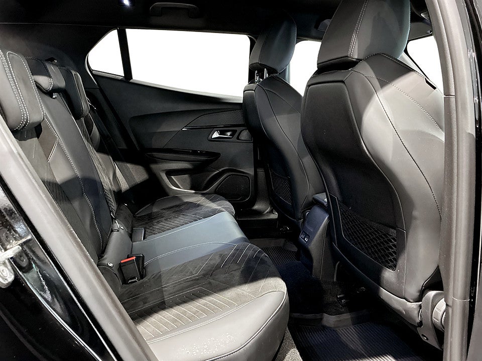 Bild på Peugeot 2008 GT Hybrid 145hk Aut ELSTOL B-KAMERA CARPLAY