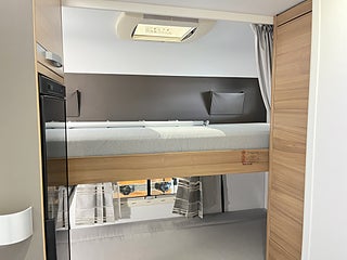 Husbil-alkov Adria CORAL XL 670 DK 20 av 29