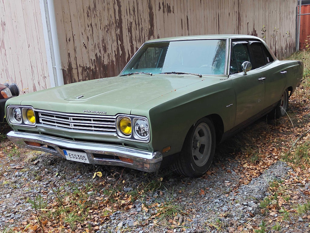 Plymouth Satellite Sedan