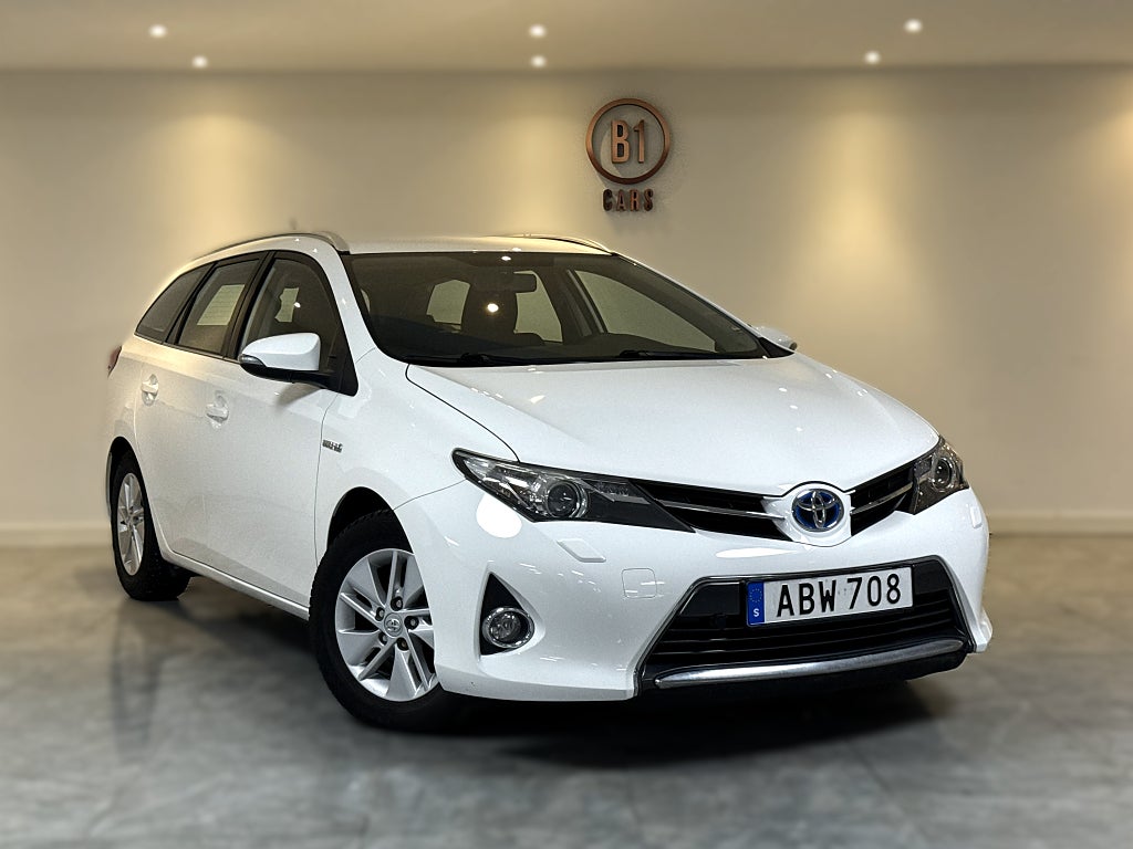 Toyota Auris Touring Sports Hybrid e-CVT Backkamera Ränta 1.95%