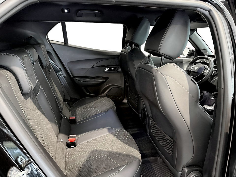 Bild på Peugeot 2008 GT 1.2 PT 130hk Aut B-KAMERA CARPLAY