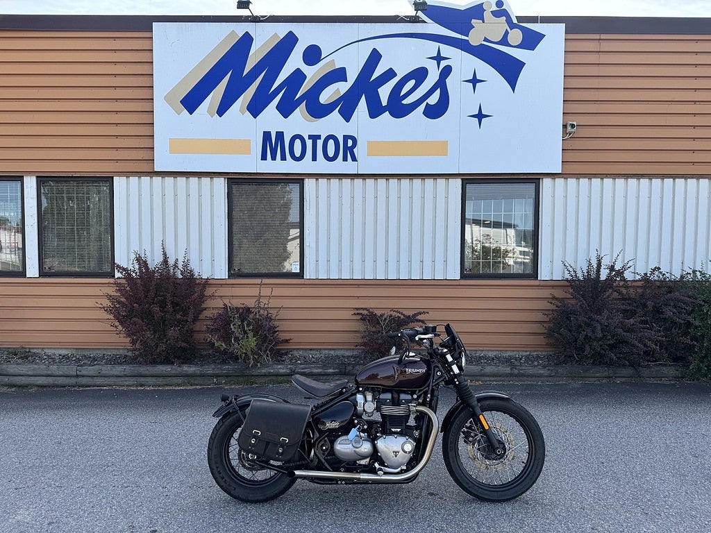 Triumph Bonneville Bobber 