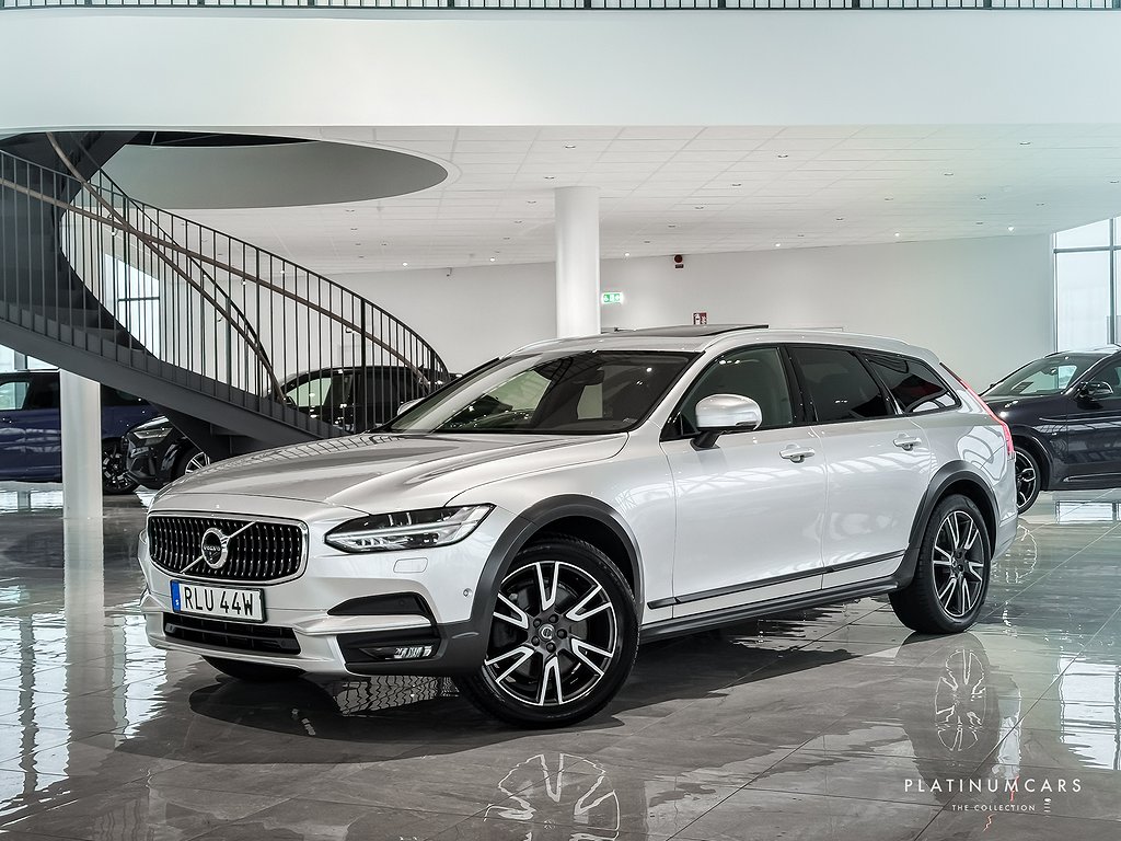 Volvo V90 Cross Country D4 AWD 190hk / PRO EDITION / Pano