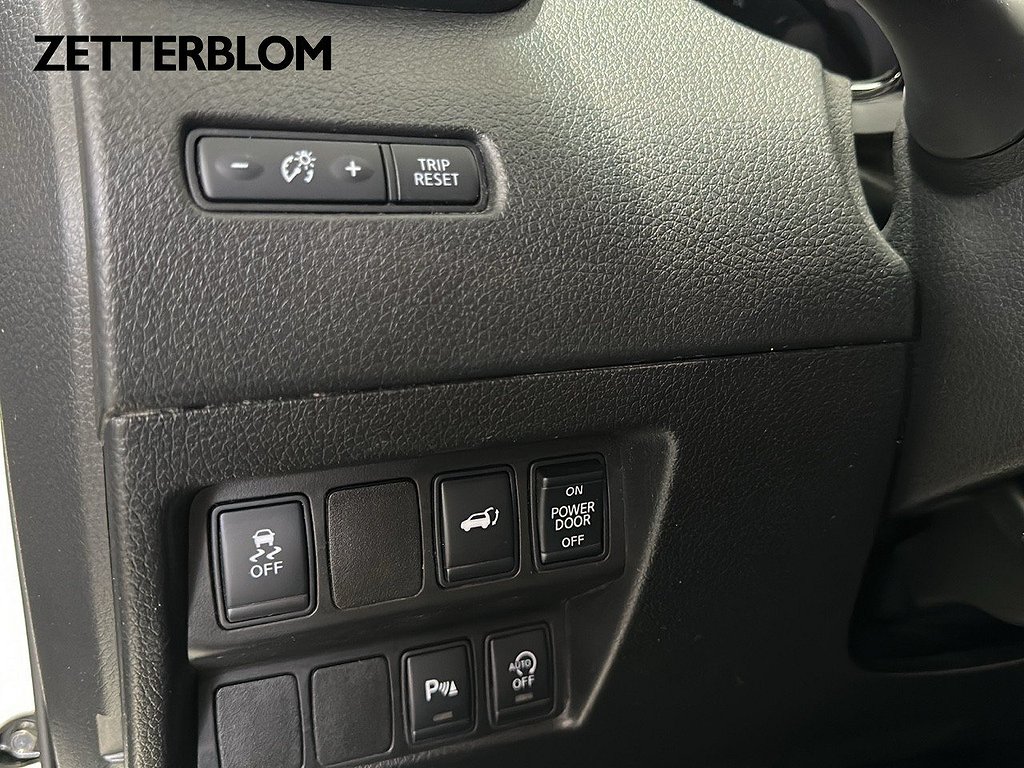 SUV Nissan X-Trail 15 av 18