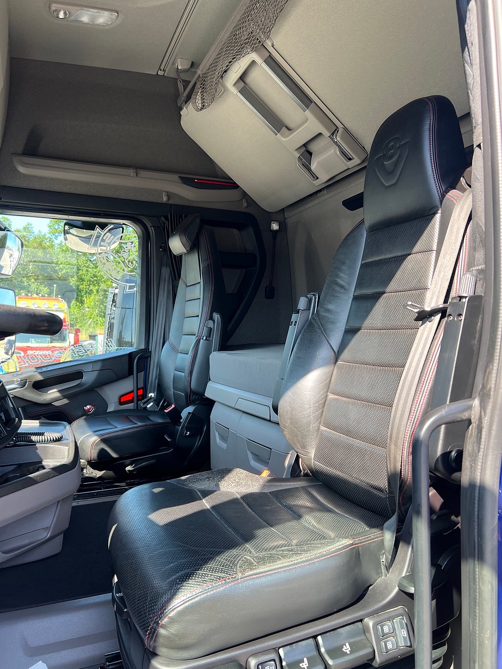 Scania R650 6x2 Lastväxlare, Euro 6